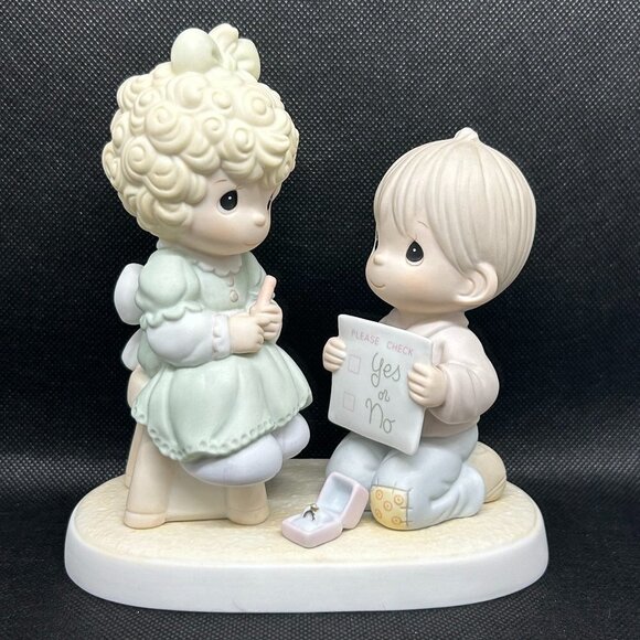 Precious Moments "Wishing You A Perfect Choice" figurine - Picture 1 of 5